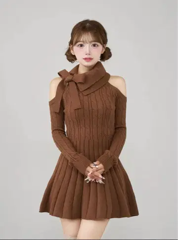 Darich 암슬릿 플레어 니트 미니 원피스 브라운