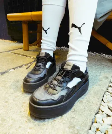 PUMA 우먼 코트 랠리 스카이 뮬 스니커즈 23cm