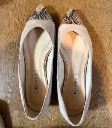 DIANA 다이애나 플랫 펌프스