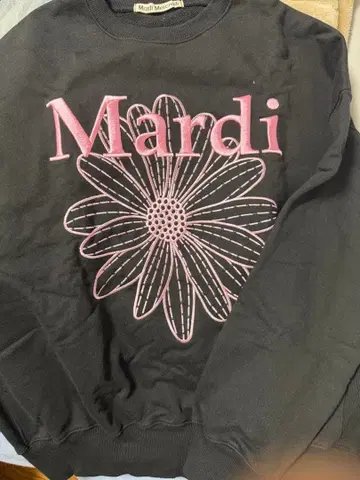 Mardi 꽃무늬 프린트 트레이닝복 블랙