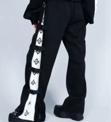 REFLEM [벨트 포함 사이드 ZLP 팬츠]