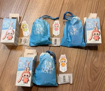 THE MONSTERS PIN FOR LOVE 시리즈 봉제 인형 펜던트