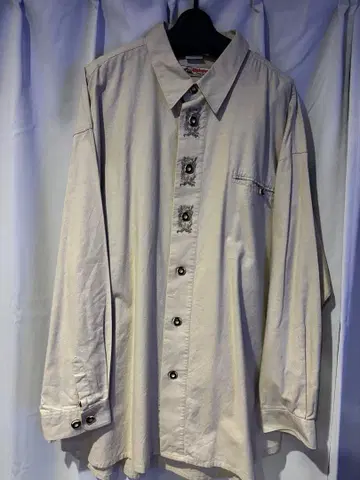 티롤리안 셔츠 오버 사이즈