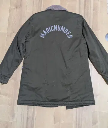 MAGICNUMBER 올리브 자켓