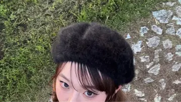 블랙 울 베레모