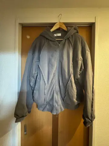 ADRER 패디드 후드티