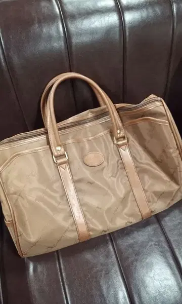 Liberty Sunday 베이지 보스턴 백