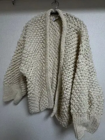 Audrey and John Wad 니트 가디건