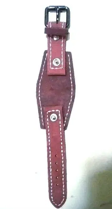 성인용 핑크 가죽 벨트 실버 스티치/비트 장식 크롬 실버 버클