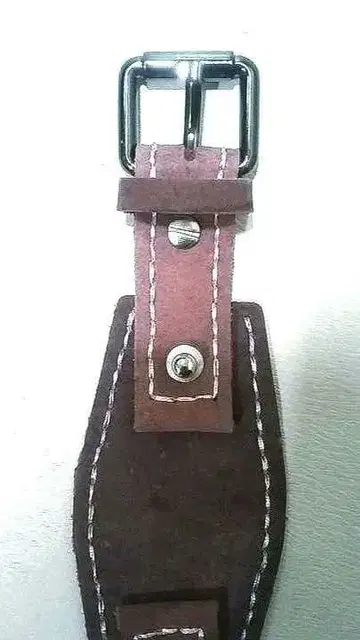 성인용 핑크 가죽 벨트 실버 스티치/비트 장식 크롬 실버 버클