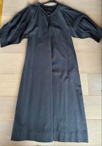 칼리테 셔츠 원피스 긴팔 슬리브리스 네이비 상하의 세트 새상품 초특가!