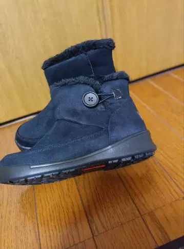 [ 미사용 새상품 ] 호킨스 스포츠 보아 숏부츠 블랙 24cm