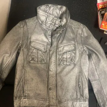 토네이도 마트 실버 가죽풍 자켓