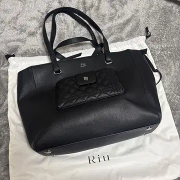 Riu 가죽 토트백 블랙