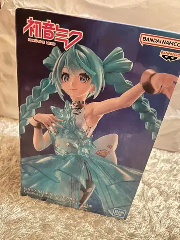 하츠네 미쿠 Clearluxe -EmeraldGem- 피규어