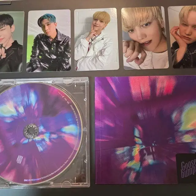 [나눔] 온앤오프 Goosebumps 앨범 + 포토카드 나눔합니다!