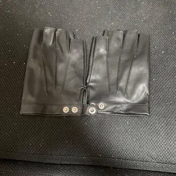 블랙 가죽풍 핑거리스 그로브