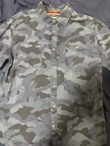 TOMMY HILFIGER 카모 패턴 셔츠 L/G