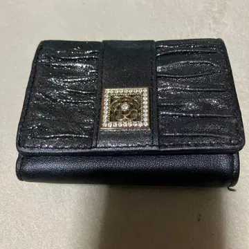 CLATHAS 블랙 3단 폴더형 지갑