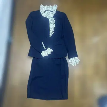 토리이 유키 네이비 M 레이스 부착 수트