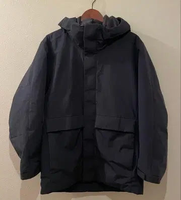 유니클로 하이브리드 다운 파카 네이비 M 초기 모델