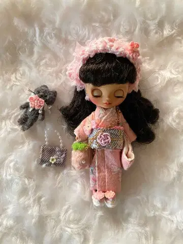 미니 브라이스 씨의 기모노 세트 4