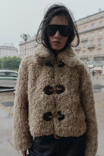 ZARA 인조 모피 자켓