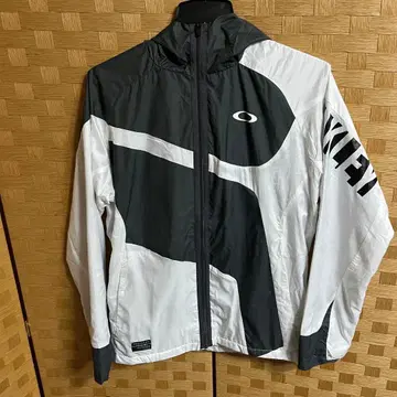 [ 24시간 이내/무료배송 ] 오클리 스컬 남성용 풀 집업 후드티 M