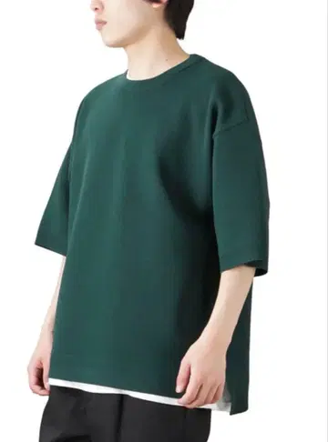 어반 컬렉션 [ L ] 새상품급 오버 사이즈 반팔 니트 크루넥 레이어드