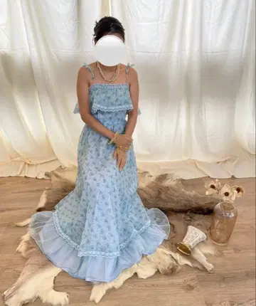 빈티지 웨딩 드레스 꽃무늬 블루 웨딩 사진