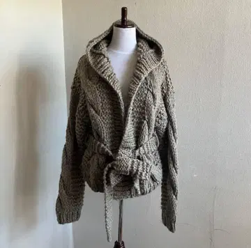 AMERI 아메리 후드 부착 베이지 니트 가디건 허리끈 포함 프리 사이즈