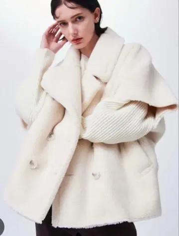 스터링 루어 보아 판초 컨디션 최상 아이보리 S 사이즈 0