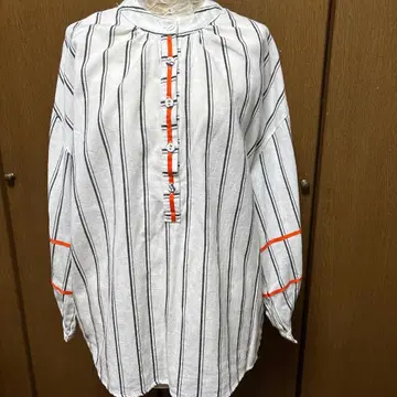 스트라이프 긴팔 셔츠 화이트