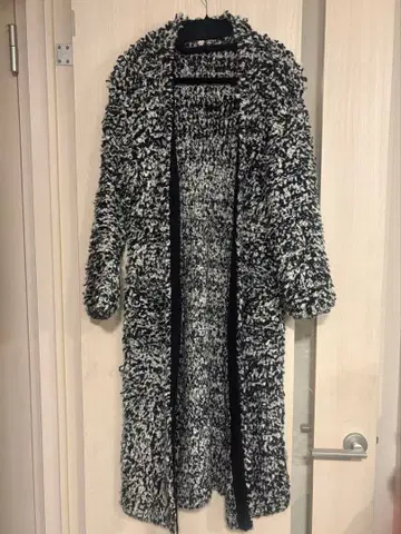 포근포근 니트 롱 가디건 블랙 화이트