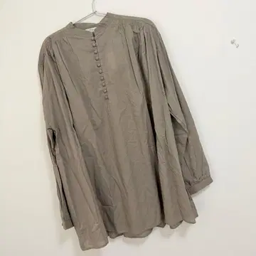 프릭스스토어 인도 호두 버튼 블라우스