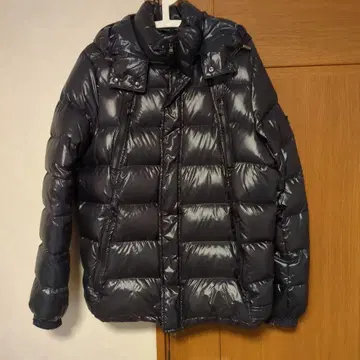 TATRAS 네이비 후드 부착 다운 자켓