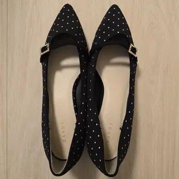 도트 디자인 스틸레토 펌프스