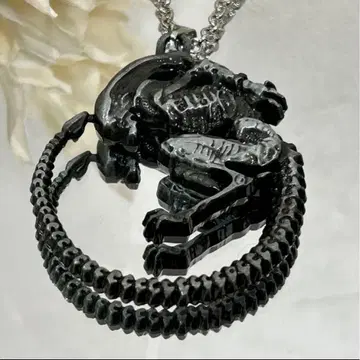 에이리언 빈티지 실버 목걸이 앤티크 스타일