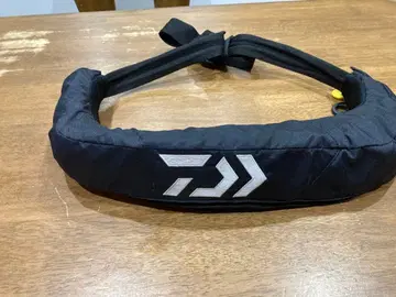 다이와 팽창식 구명조끼(수동 자동) 금년도 구매(현행형) 블랙