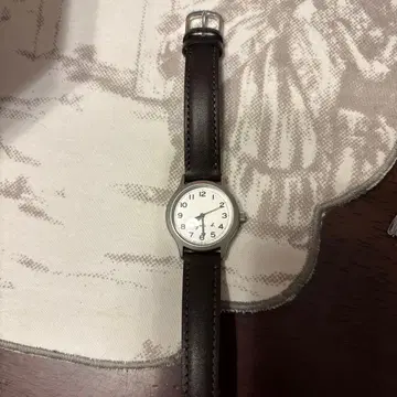 아네스베 아날로그 손목시계 화이트/브라운