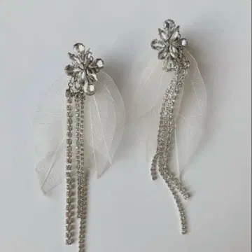 AiLE 드라이 리프 실버 귀찌 웨딩 액세서리