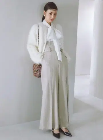 FRAY I.D 알파카 혼방 크롭 니트 가디건 새상품급