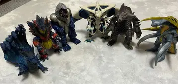 괴수 피규어 세트 6체