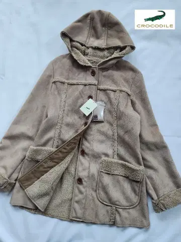 [ 새상품 ] 크로커다일 페이크 무스탕 코트