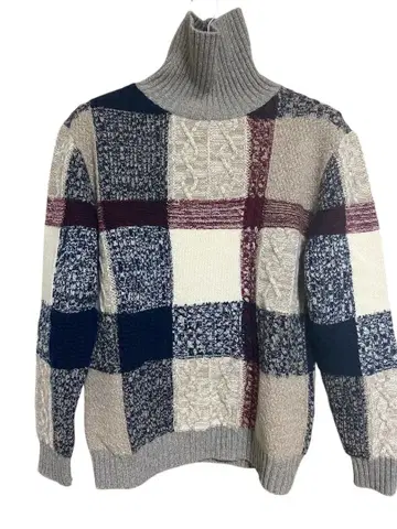 새상품 블랙 라벨 체크 무늬 터틀넥 스웨터 M 사이즈