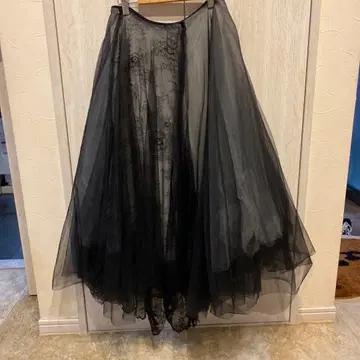 블랙 튤 롱 스커트 LONDA 새상품급 할인 중
