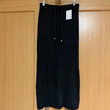 새상품 CIAOPANIC TYPY 리브 블랙 타이트 스커트 M