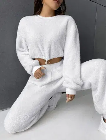 [ 선착순 ] 화이트 크롭 맨투맨 상하의 세트 멋진 맨투맨 XS