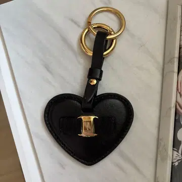 Ferragamo 키링 리본 블랙