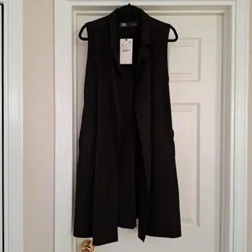 자라 블랙 베스트 M 사이즈 스웨이드